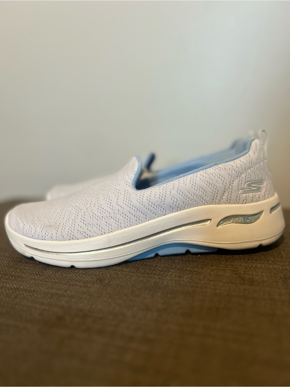 Skechers Wave-Textured Slip-On Sneakers in Light Blue - Picture 3 of 8
